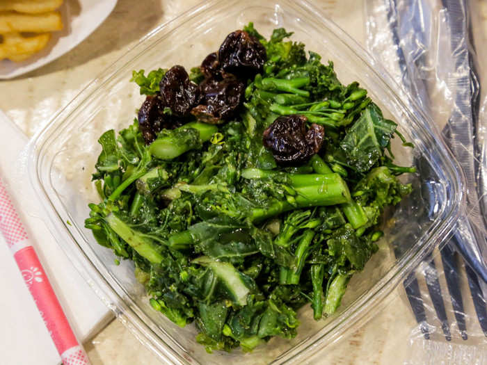 SUPERFOOD SIDE, $3.99 — The superfood side contains broccolini, kale, maple vinaigrette, dried sour cherries, and a roasted nut blend. Mine was missing the nuts. One superfood side packs 140 calories, eight grams of fat, 16 grams of carbs, and four grams of protein.