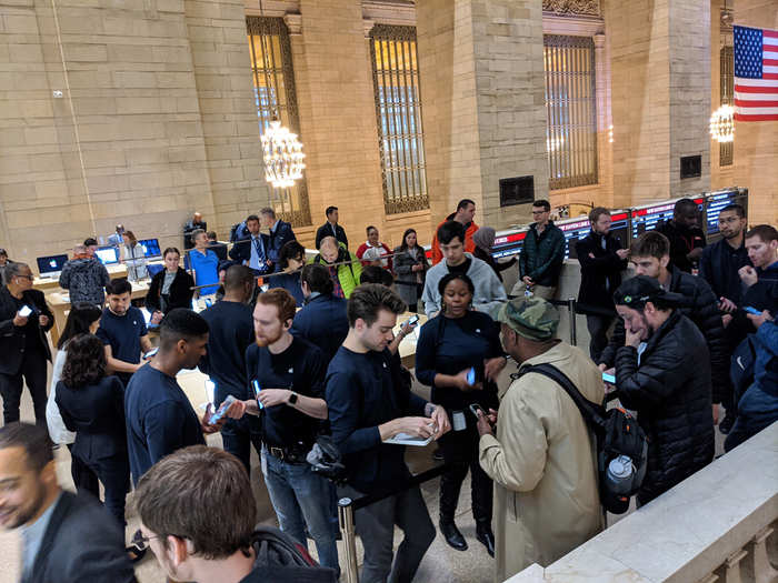 Closer to 1 p.m. in New York, there were still lines at the Grand Central location. I overheard an Apple representative say the wait would last between 15 and 20 minutes for people to get the new AirPods Pro into their ears.