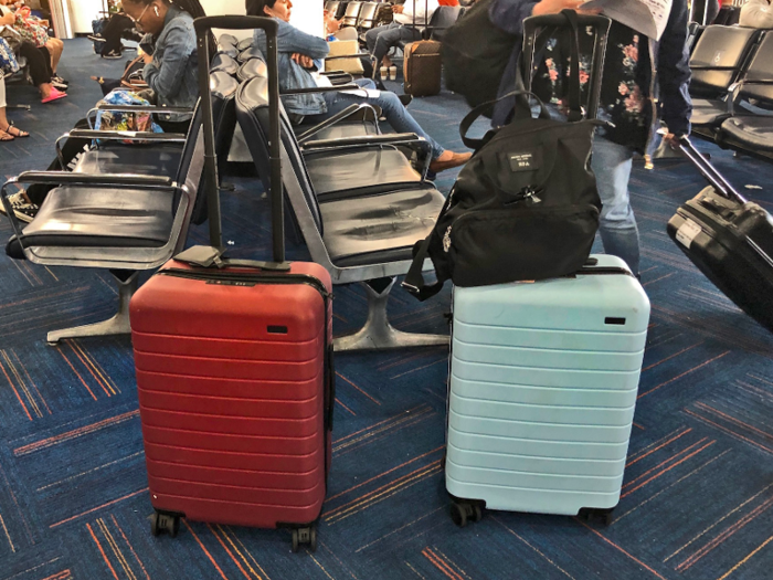 Once I got to my gate I counted three other Away Bigger Carry-On bags in my sight. One of them belonged to someone I was traveling with. It made me feel like I was part of a community of travelers.