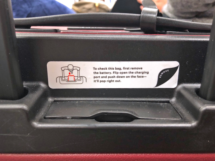 To address this issue, they built a removable battery directly into the skeleton of the luggage.