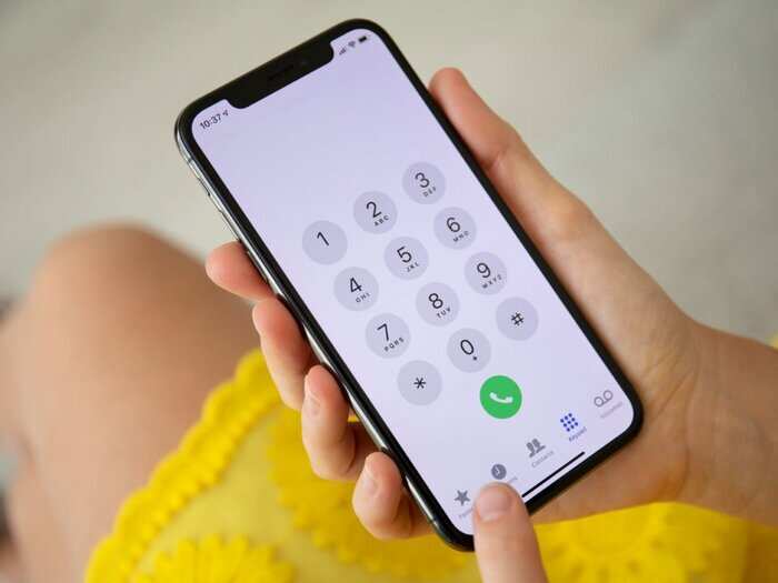 why-can-t-people-hear-me-on-my-iphone-how-to-troubleshoot-your