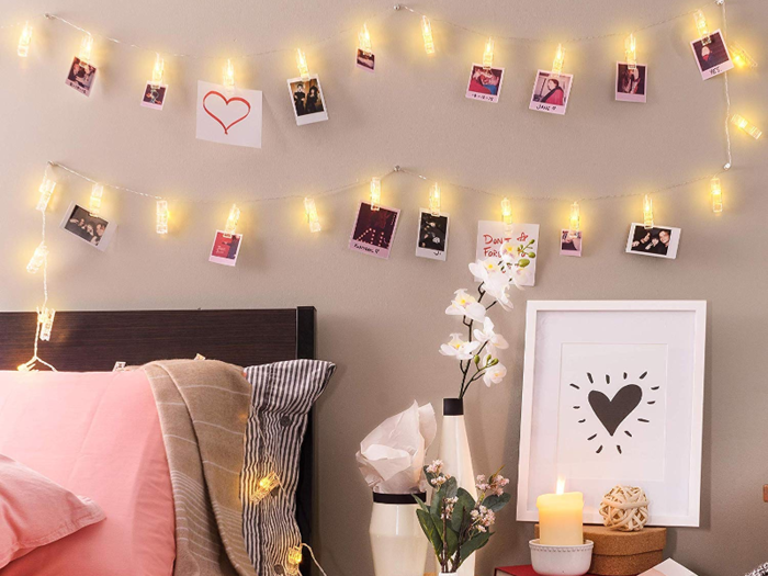 String lights with photo clips