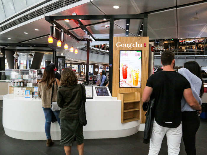 Next, I went to a Gong Cha kiosk in the nearby Fulton Center New York City Subway. This Taiwanese chain has over 1500 locations in over 15 countries, and one of them is in this subway station-turned-food court.