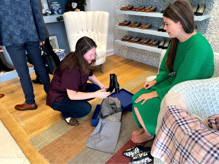 At the store, Seamon met up for a one-on-one consultation to try on some of the shoes, with the prior understanding she was getting a free pair of shoes out of the event.