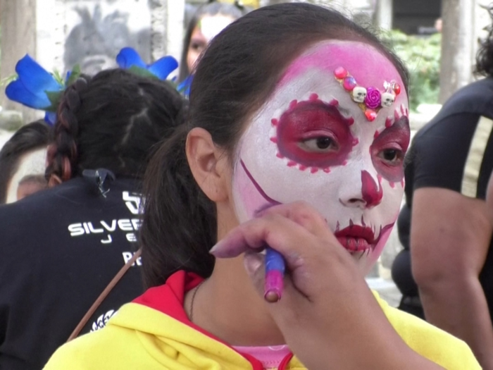 The government estimated in 2016 that Mexicans spent more than $47 (900 pesos) on the Day of the Dead decorations.