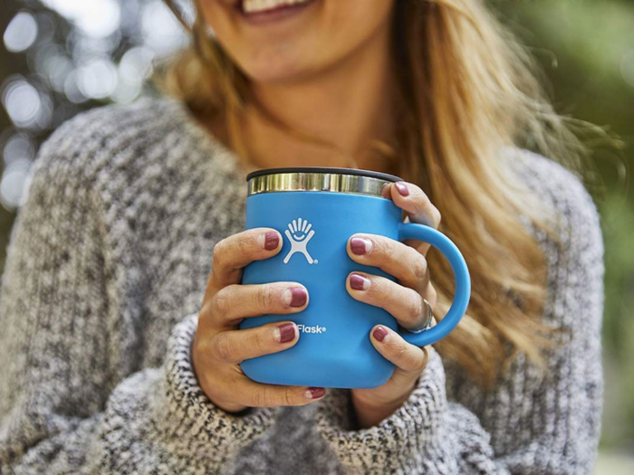 A coffee mug that keeps their drinks hot or cold for hours