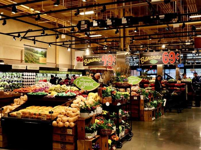 From the moment you enter the store, the warm lighting and dark wood finish of the food displays make the atmosphere in the store feel cozy and intimate.