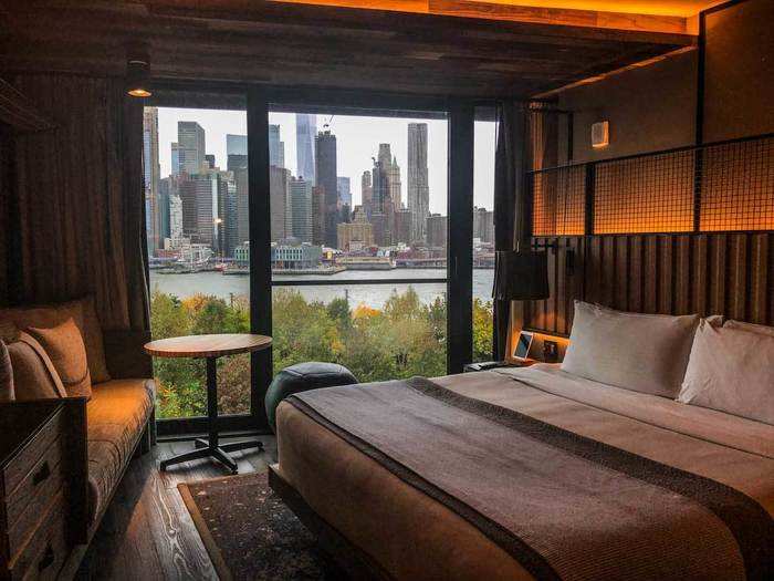 Hotel review: I spent a night at 1 Hotel Brooklyn Bridge and loved the waterfront location, city views, and how my room embraced nature