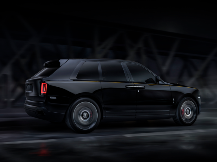 The 22-inch wheels are used exclusively in the Black Badge Cullinan ...