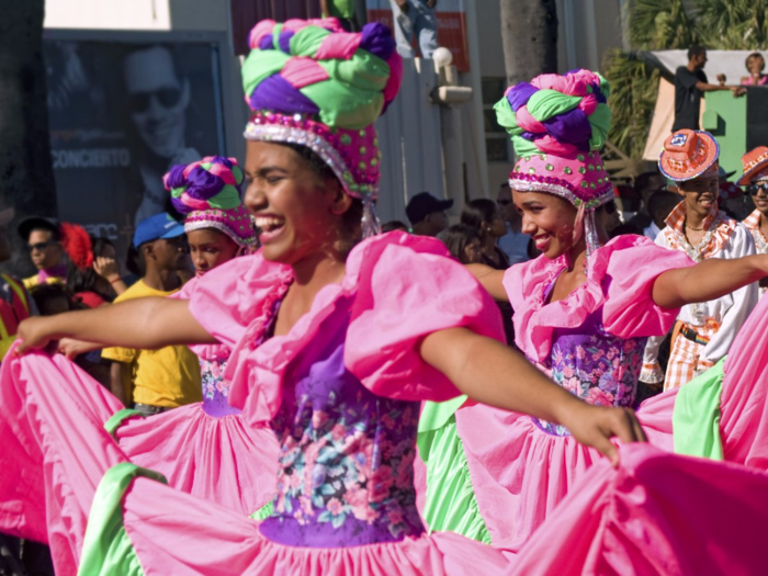 20. Santo Domingo, Dominican Republic, had a population of 3,245,000, which was 30.2% of the country