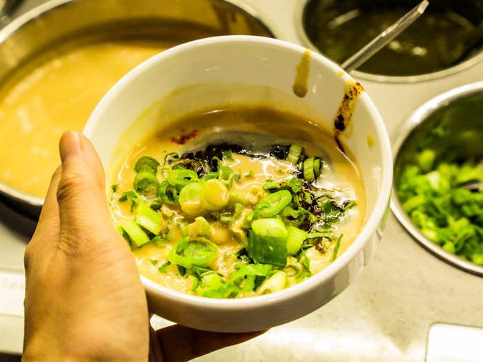 But as a hot pot lover, I had my go-to sauce combo: sesame paste, chili oil, garlic, green onion, and a touch of soy sauce.