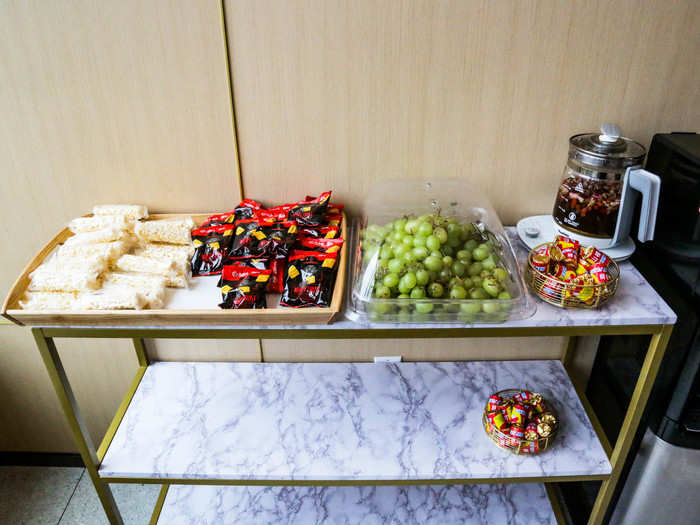 I was instantly drawn to the colorful array of free snacks. Little did I know, this was but a taste of what was to come.