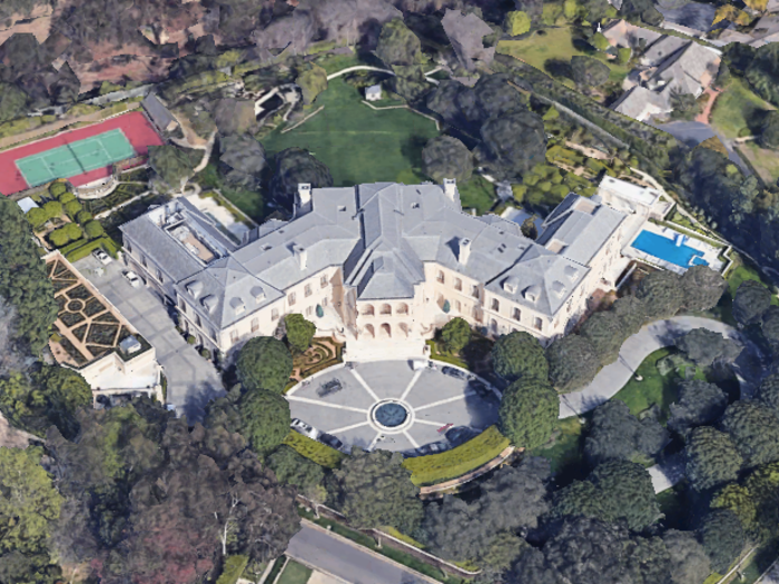 5. A massive mansion in Holmby Hills — a ritzy neighborhood in Los Angeles, California — sold in 2019 for $119,750,000.