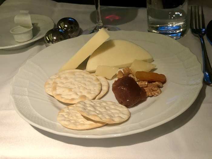 For dessert, I went with the cheese plate, because who doesn