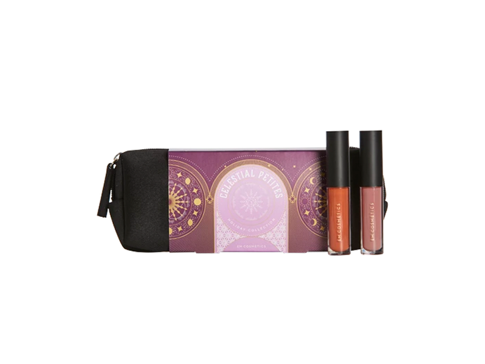 A lipgloss set and zippered pouch