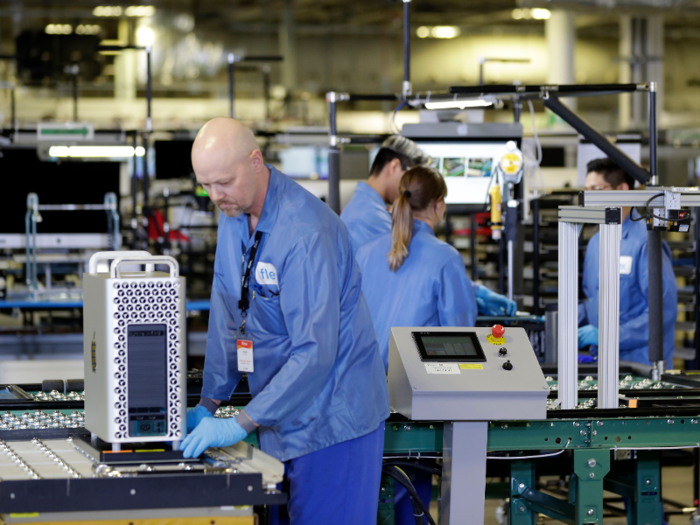 Apple already employs 7,000 people in Austin.