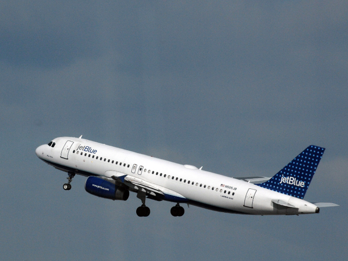 Airbus flies past Boeing