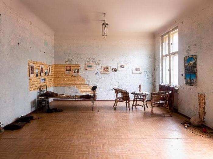 Rooms like this were used by some of the 40,000 Soviet soldiers that lived in the Forbidden City.