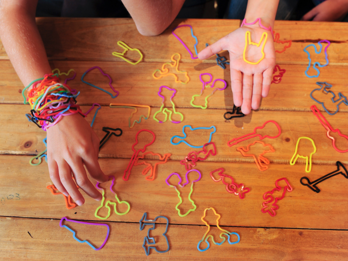 2008: Silly Bandz