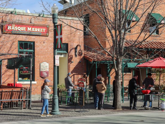 One block, dubbed the Basque Block, includes a Basque museum and cultural center and the Basque Market, which sells Basque foods and Spanish wines.