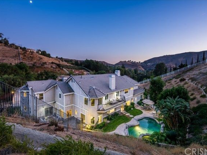 Located in the Los Angeles-adjacent gated community of Bell Canyon, the 5,217 square-foot home has a number of features fit for NBA royalty.