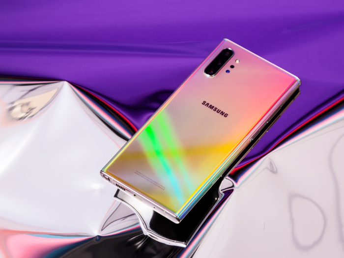 Samsung Galaxy S10 or Note 10 Cyber Monday deals