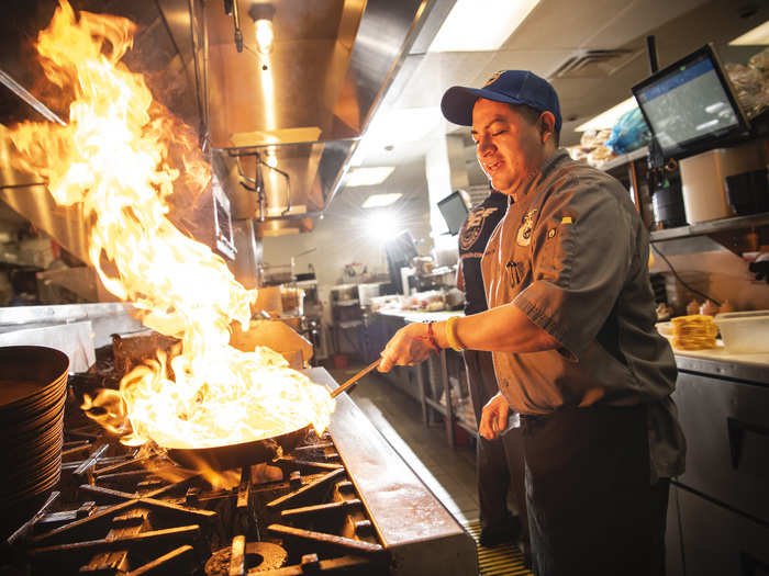 Kroger Delivery Kitchen customers can order from a varied menu featuring items such as pizza and pad thai.