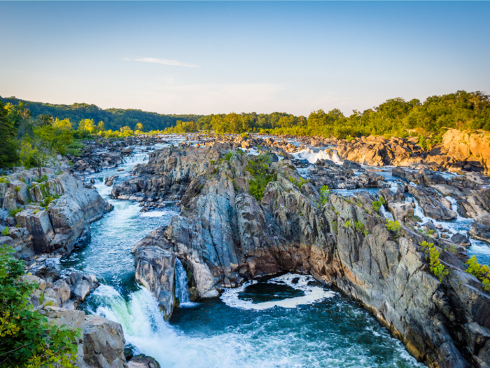 The richest town in Virginia is Great Falls.