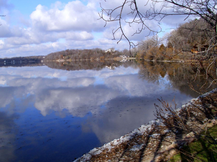 The richest town in Minnesota is Minnetrista.