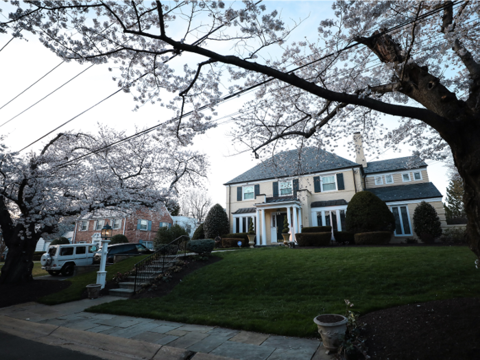 The richest town in Maryland is Chevy Chase.