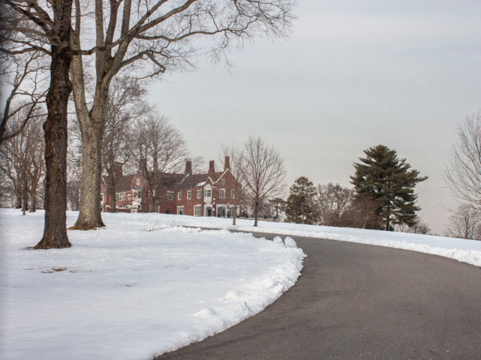 The richest town in Connecticut is Old Greenwich.