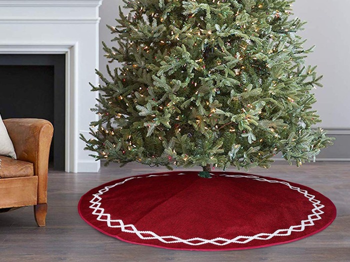 The best affordable tree skirt