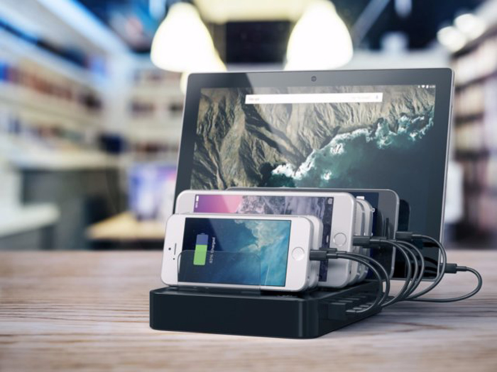 Satechi 7-Port USB Charging Station Dock