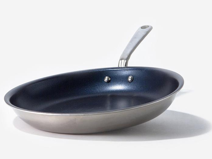 A nonstick frying pan that