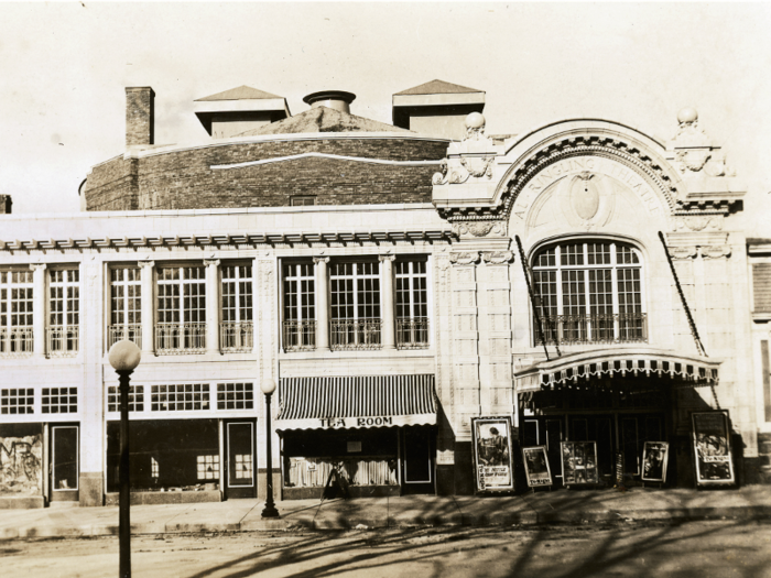 In addition to his estate, Al Ringling built a theater for his hometown.