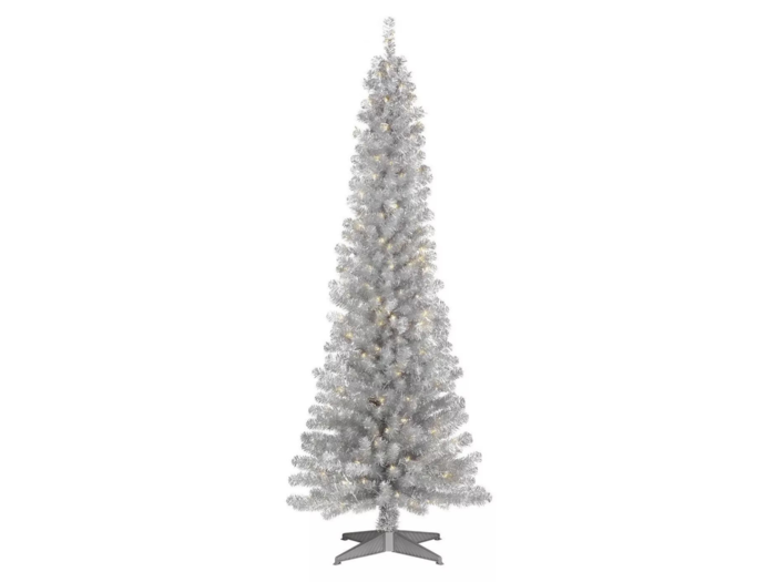 The best silver pre-lit Christmas tree