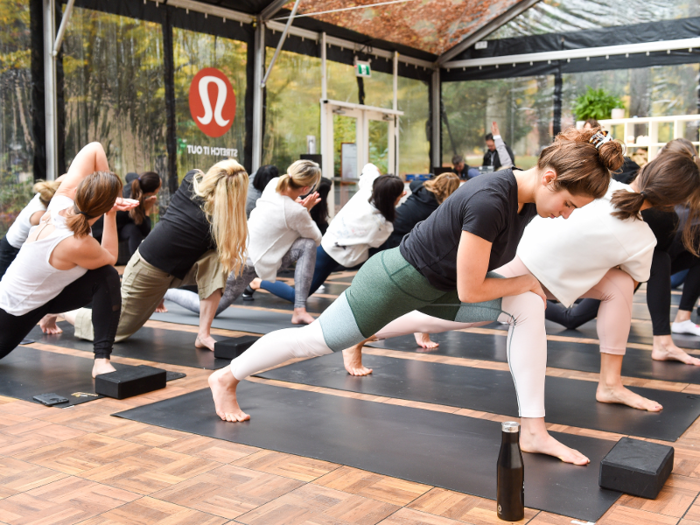 22. Lululemon has an overall company rating of 4.4.