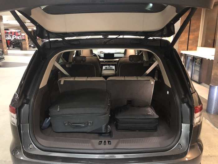 Because I was in LA for the annual auto show, a rite of autumn, I had the chance to test the cargo capacity of this three-row hauler right away. With the third row deployed, there was a goodly amount of space for my luggage.