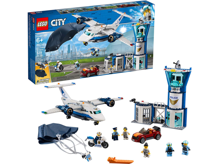 A 2019 building kit from the new LEGO City series