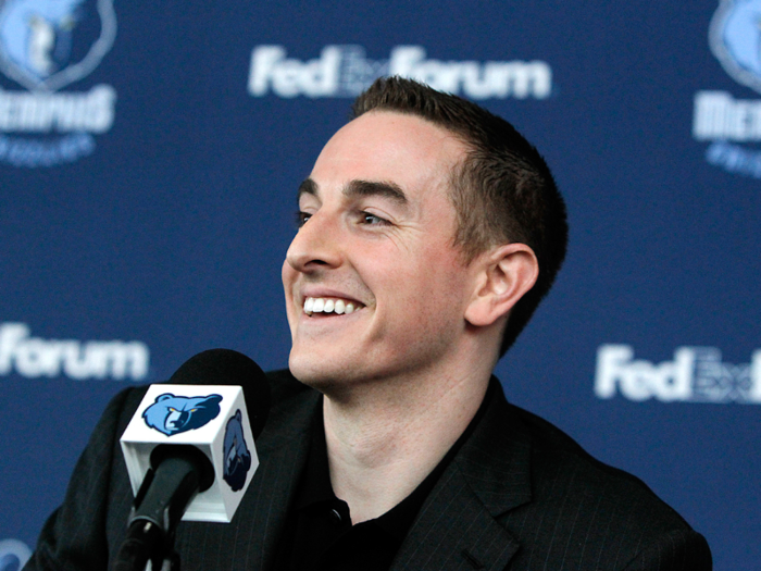  2013: Robert Pera, an Apple engineer turned WiFi entrepreneur, becomes a billionaire. 