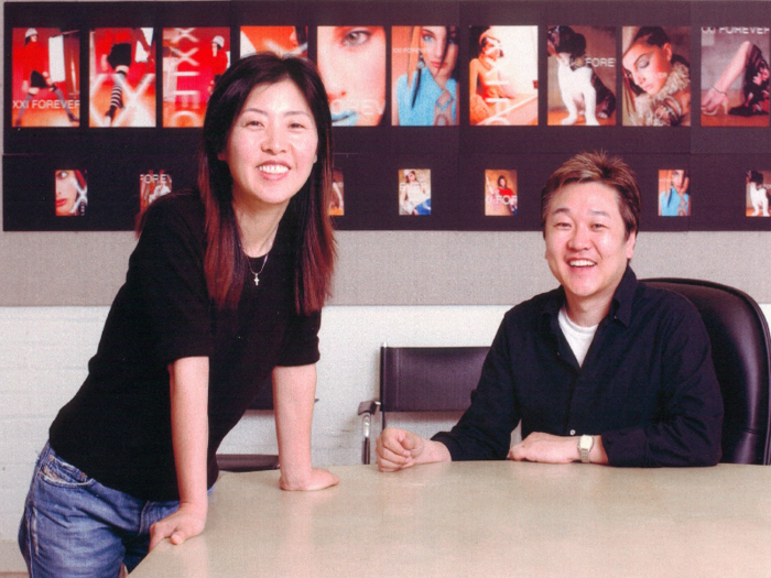 2011: Jin Sook and Do Won Chang of Forever 21 become billionaires.