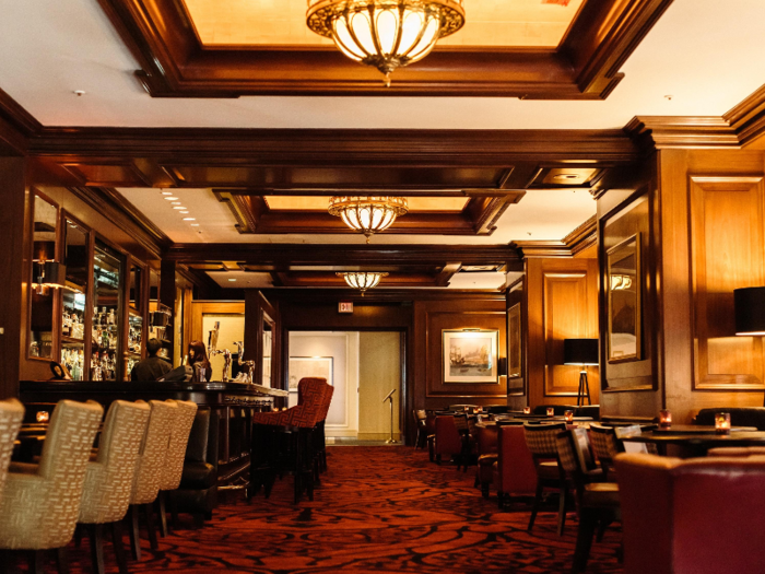 Rowes Wharf Bar at Boston Harbor Hotel