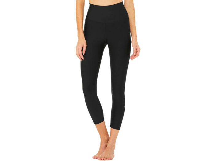 5. Stretchy and sculpting leggings