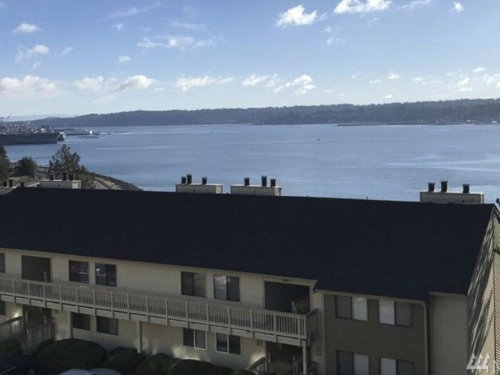 You can get a condo just outside Seattle, Washington, for the same price.