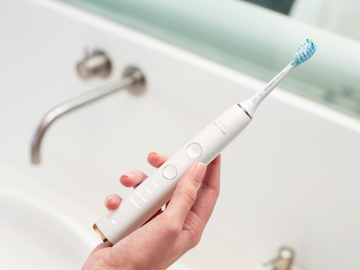 Philips Sonicare – Diamond Clean Classic Electronic Toothbrush