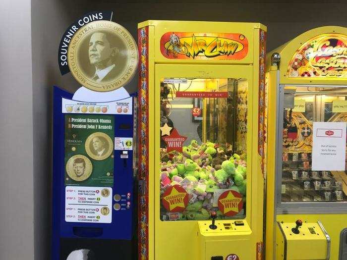 Before you go up, you can play with a claw machine, or get yourself a souvenir coin featuring Obama