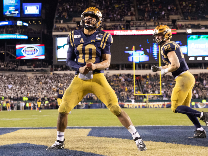 Liberty Bowl: Navy (-2.5) over Kansas State