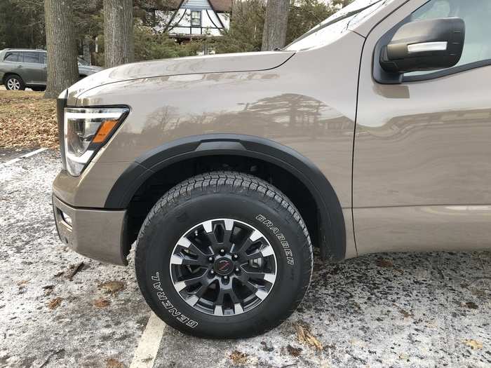 The knobby General Grabbers suggest that this 4x4 might be able to do some damage in the mud, on rocks, or over dirt roads. (As it turned out, that was my impression.)