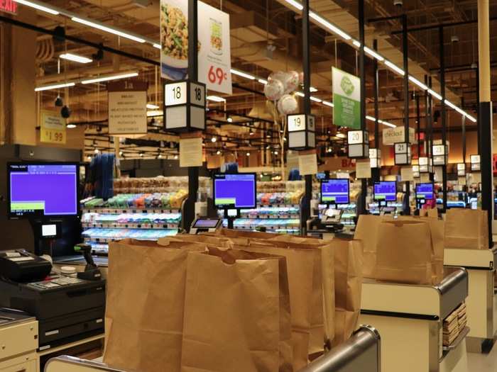 As we left, we saw that Wegmans fit right into the city, despite its origins in more suburban locations.