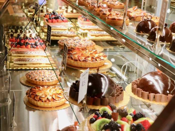 Nearby, there was a fully-stocked bakery with gorgeous displays of mouth-watering cakes, cookies, and pastries.